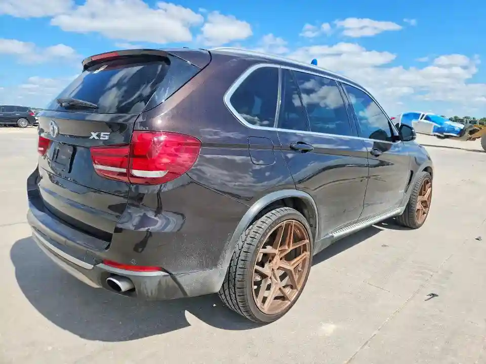 5UXKR0C5XF0K57972 2015 BMW X5-2