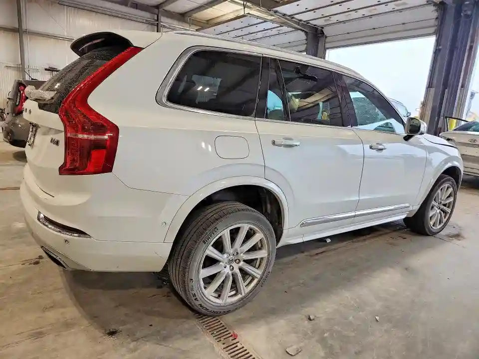 YV4A22PL9G1014474 2016 VOLVO XC90-2