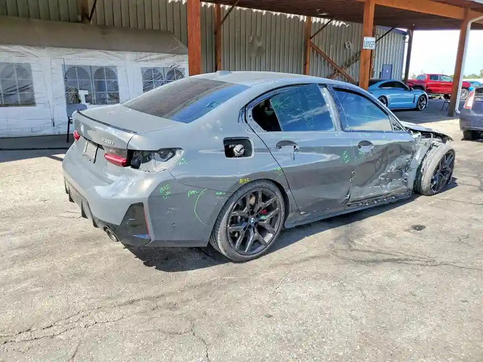 3MW89CW08S8F10698 2025 BMW 3 SERIES-2