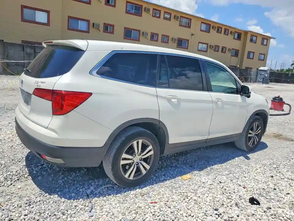 5FNYF5H36JB020026 2018 HONDA PILOT-2