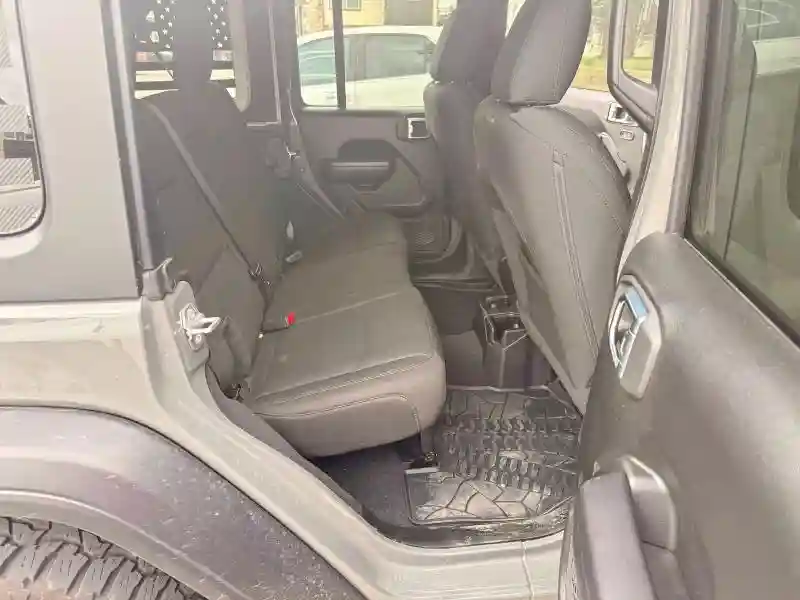 1C4HJXDG9MW590508 2021 JEEP WRANGLER-5