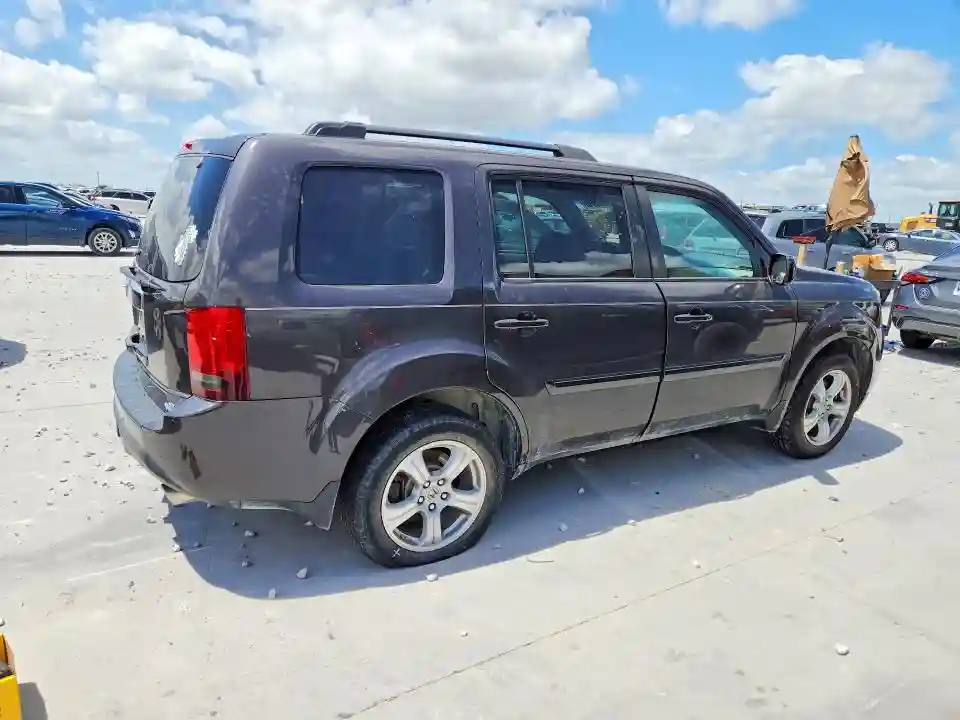 5FNYF3H5XFB017420 2015 HONDA PILOT-2