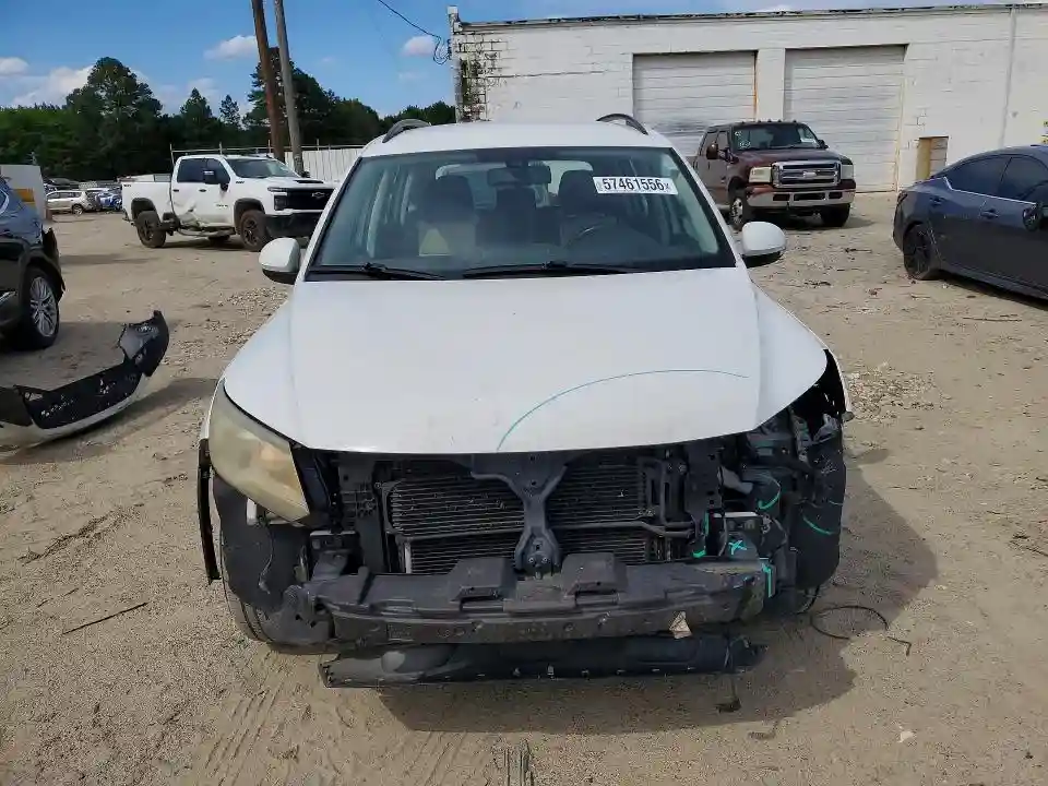 WVGBV7AX4HW511553 2017 VOLKSWAGEN TIGUAN-4