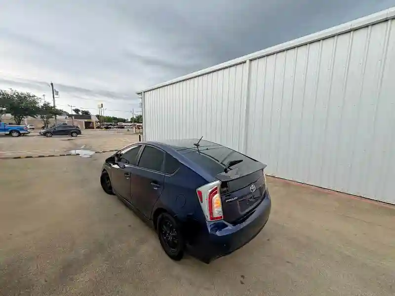 JTDKN3DU8F0427525 2015 TOYOTA PRIUS ONE-2