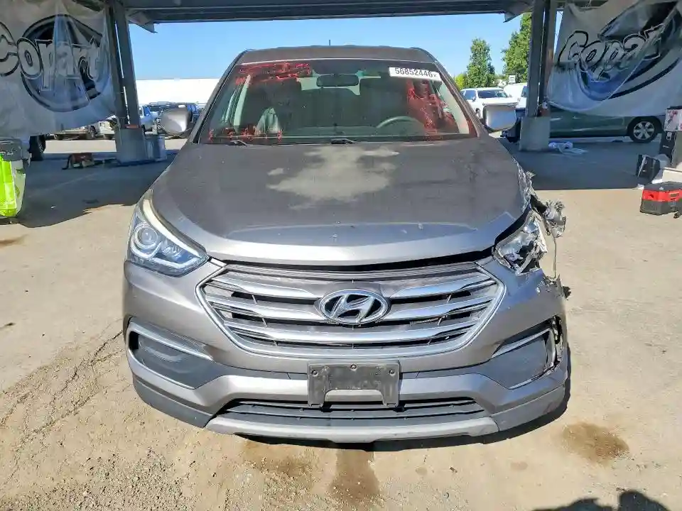 5XYZT3LB3JG570065 2018 HYUNDAI SANTA FE-4