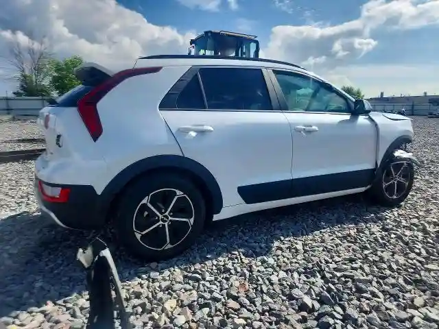 KNDCR3LE5S5275803 2025 KIA NIRO-2
