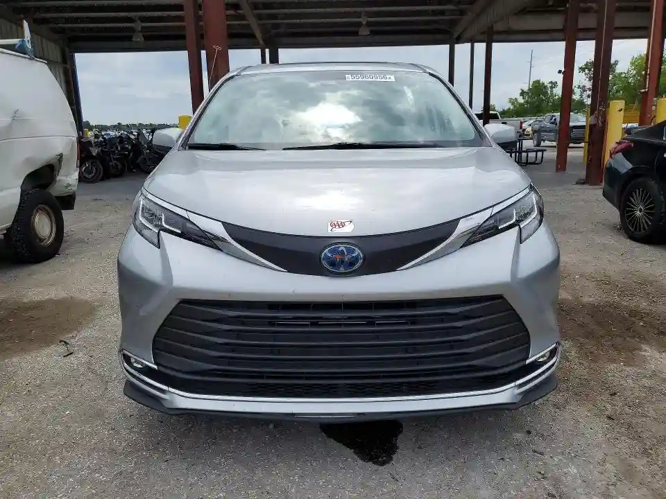 5TDYRKEC8MS055368 2021 TOYOTA SIENNA-4