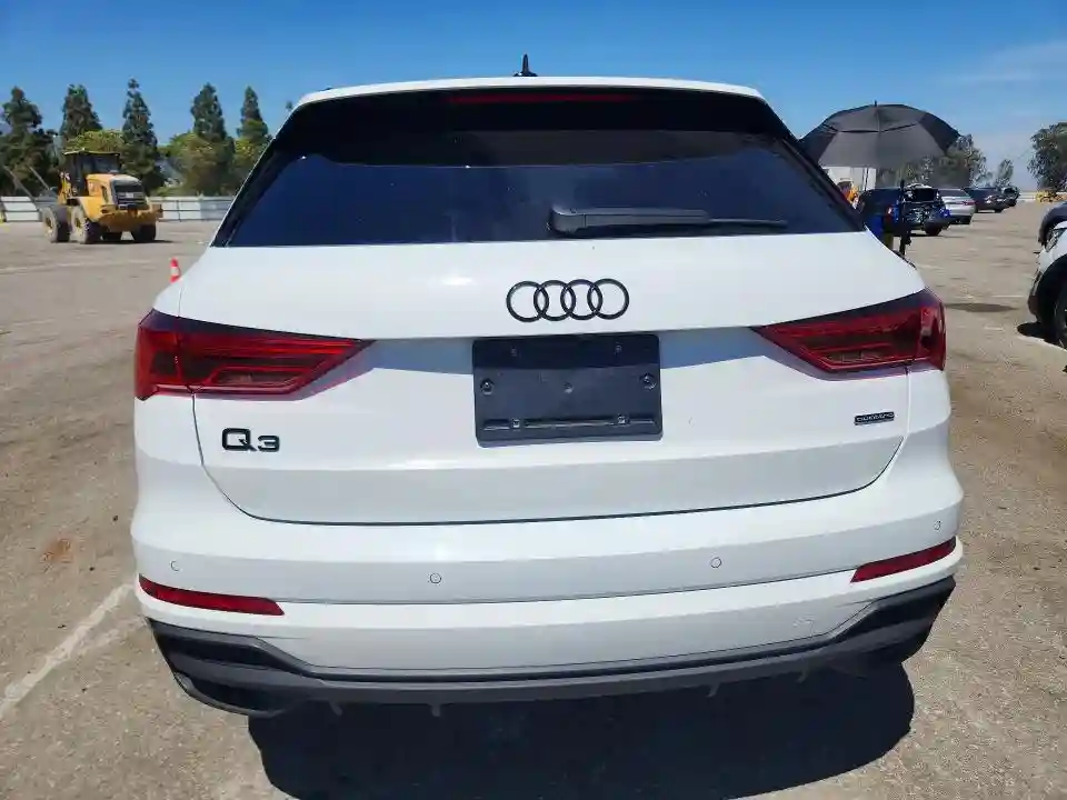 WA1EECF3XP1025609 2023 AUDI Q3-5