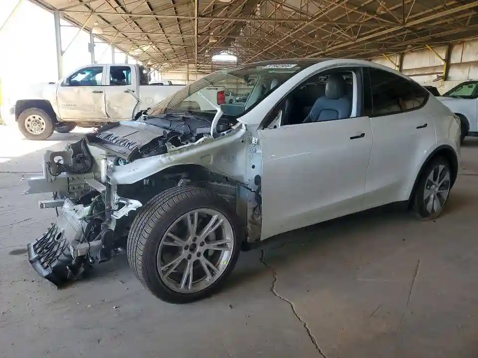 7SAYGDEEXPA093048 2023 TESLA MODEL Y-0