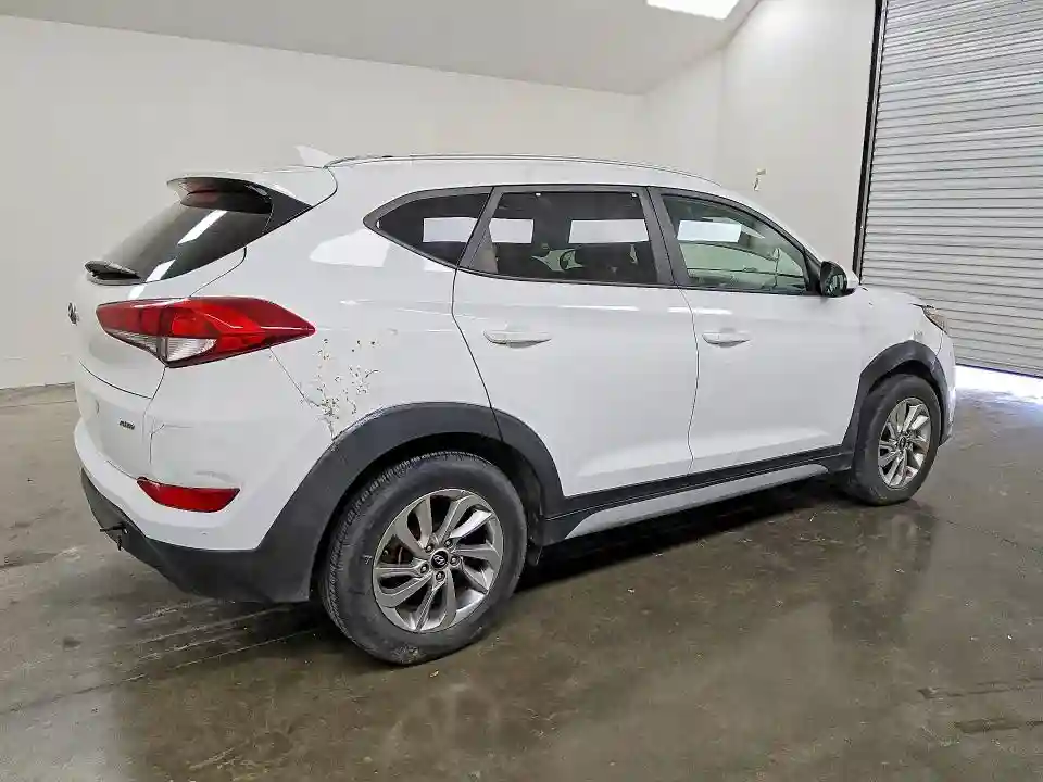 KM8J3CA42JU674865 2018 HYUNDAI TUCSON-2