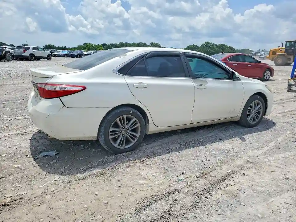 4T1BF1FK5FU007156 2015 TOYOTA CAMRY-2