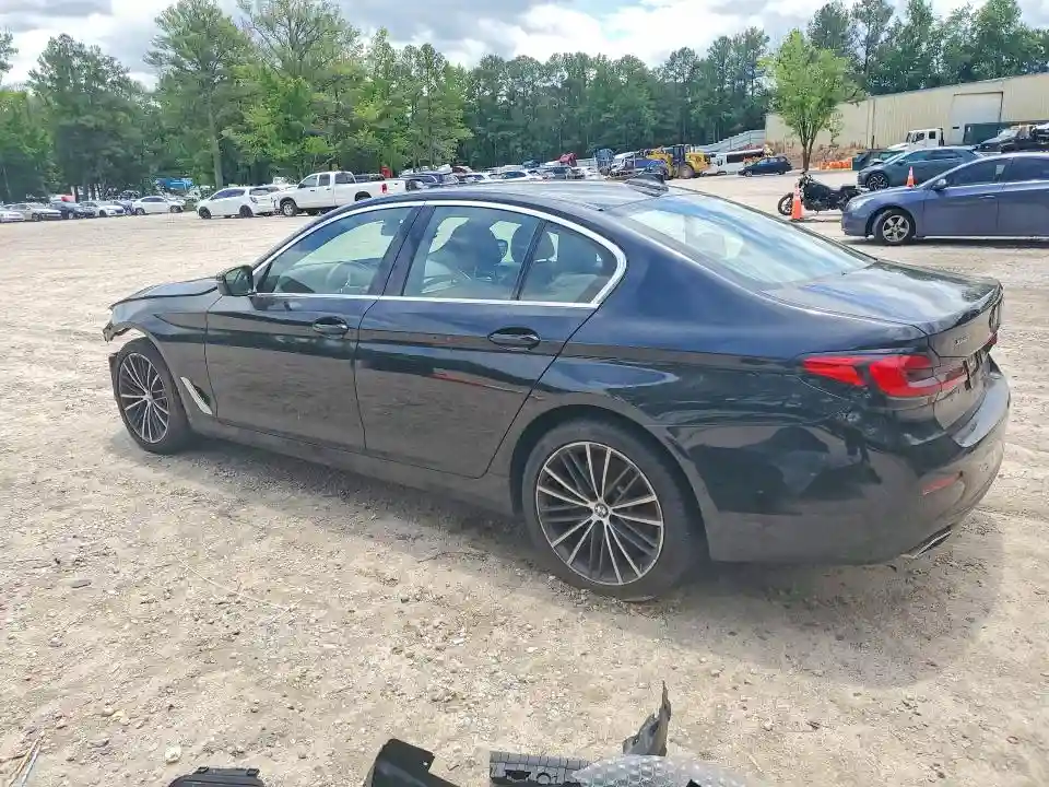 WBA73BJ07NWX74988 2022 BMW 5 SERIES-1