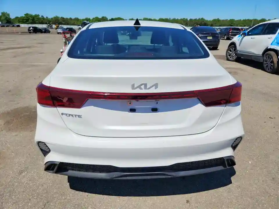 3KPF24AD0PE562639 2023 KIA FORTE-5