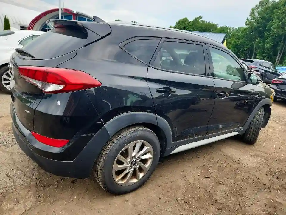 KM8J3CA46JU623370 2018 HYUNDAI TUCSON-2