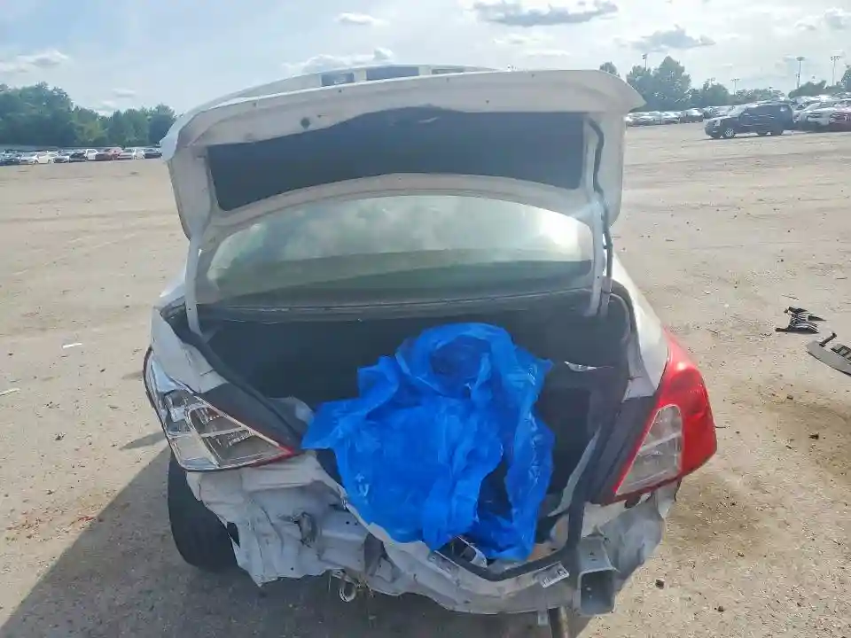 3N1CN7AP3HL856218 2017 NISSAN VERSA-5