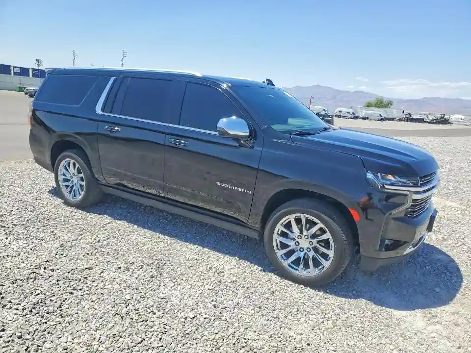 1GNSKFKD3MR182176 2021 CHEVROLET SUBURBAN-3