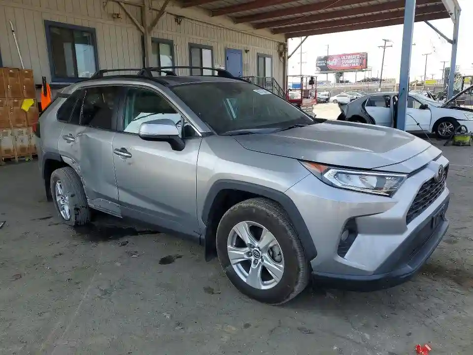 2T3W1RFV8LC044831 2020 TOYOTA RAV4-3