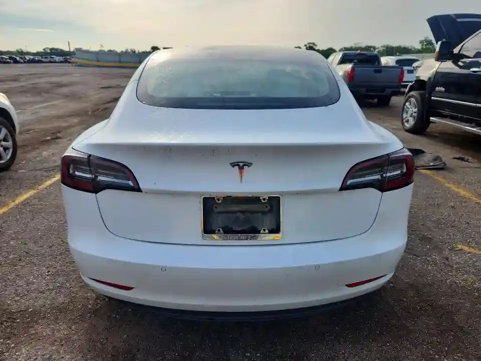 5YJ3E1EA3MF098714 2021 TESLA MODEL 3-5