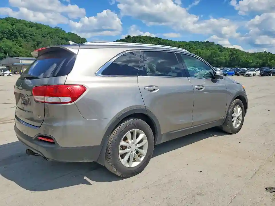 5XYPGDA31HG291981 2017 KIA SORENTO-2