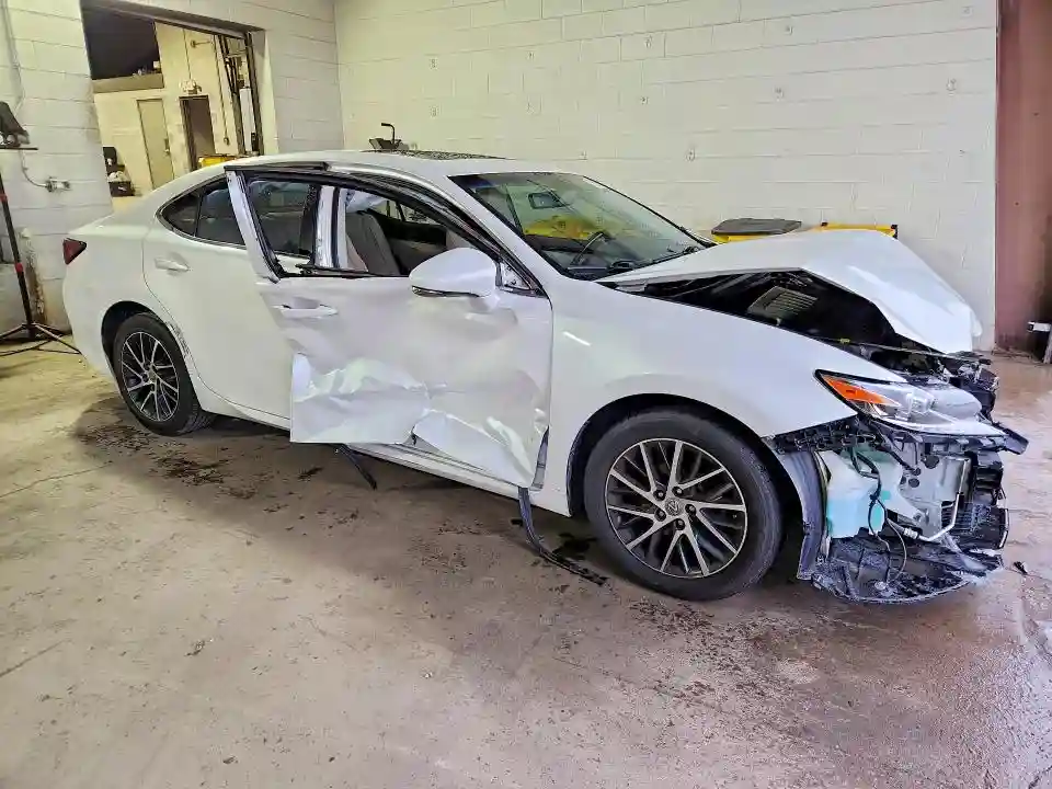 58ABK1GG4GU026958 2016 LEXUS ES-3
