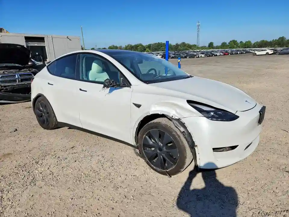 7SAYGDEE2RF160635 2024 TESLA MODEL Y-3