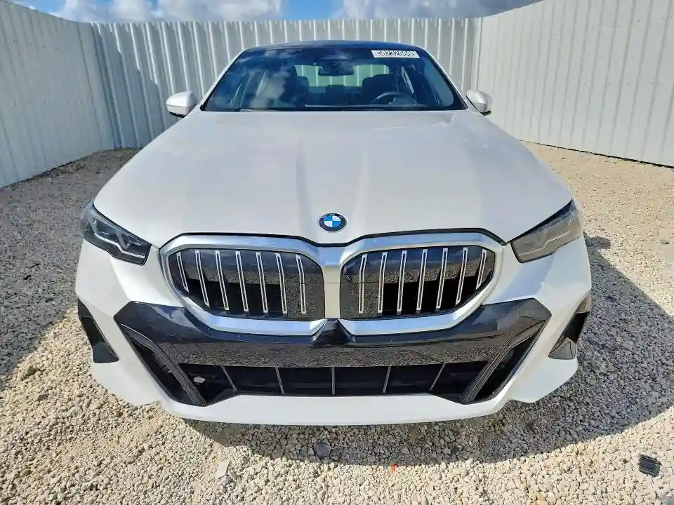 WBA53FJ09TCW44563 2026 BMW 5 SERIES-4