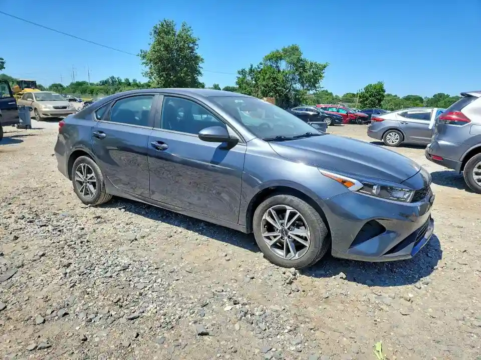 3KPF24AD9NE462164 2022 KIA FORTE LXS-3