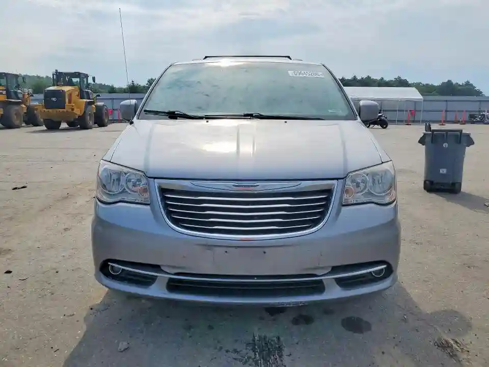 2C4RC1BG8FR582832 2015 CHRYSLER MINIVAN-4
