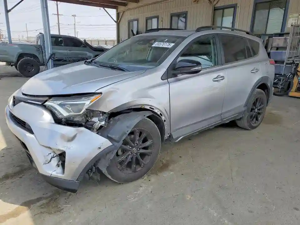 2T3RFREV8JW730458 2018 TOYOTA RAV4-0