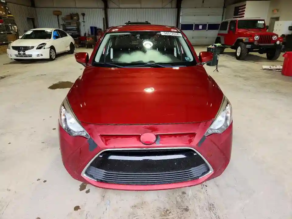 3MYDLBYV7HY179905 2017 TOYOTA YARIS-4