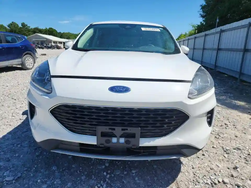 1FMCU9G64MUA80932 2021 FORD ESCAPE-4