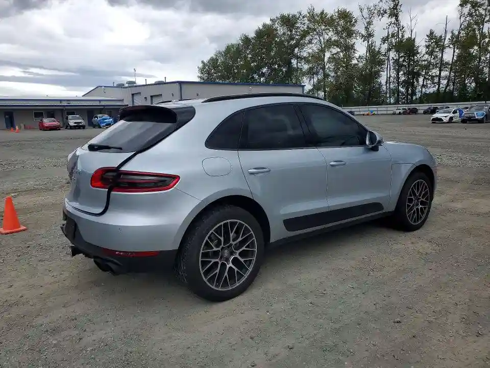 WP1AB2A57JLB34278 2018 PORSCHE MACAN-2