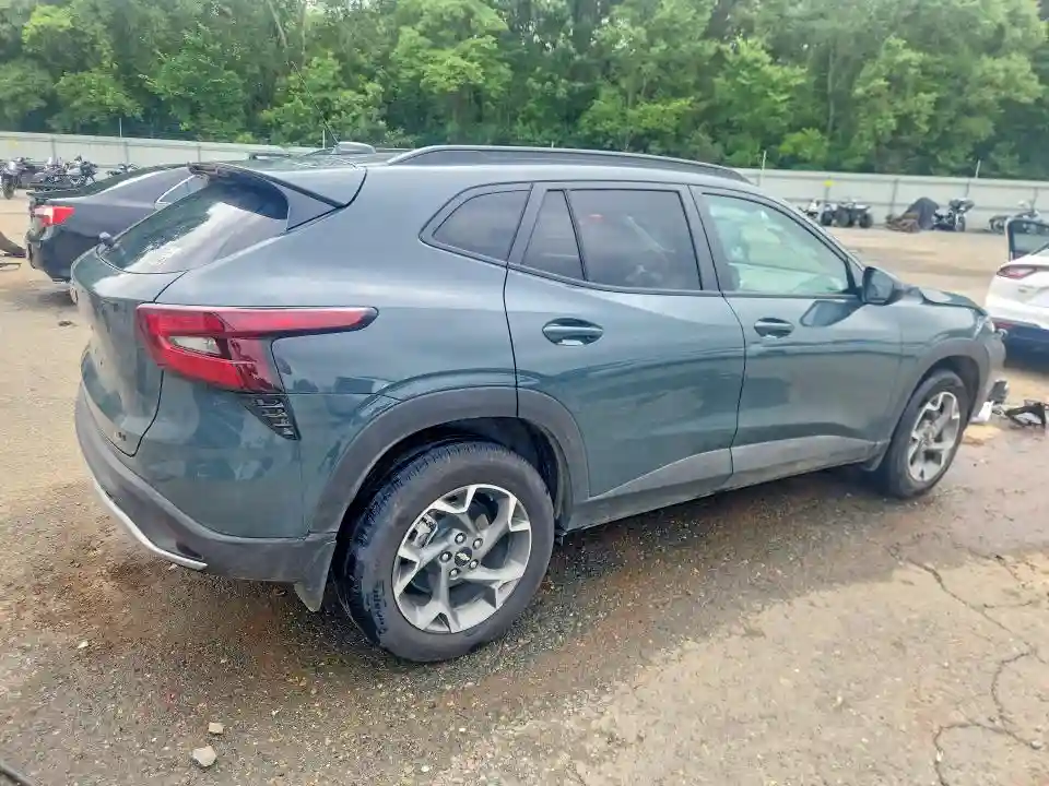 KL77LHEPXTC032464 2026 CHEVROLET TRAX-2
