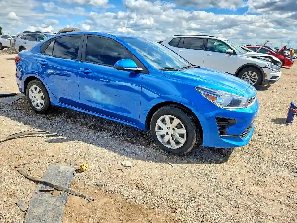 3KPA24AD1ME393589 2021 KIA RIO-3