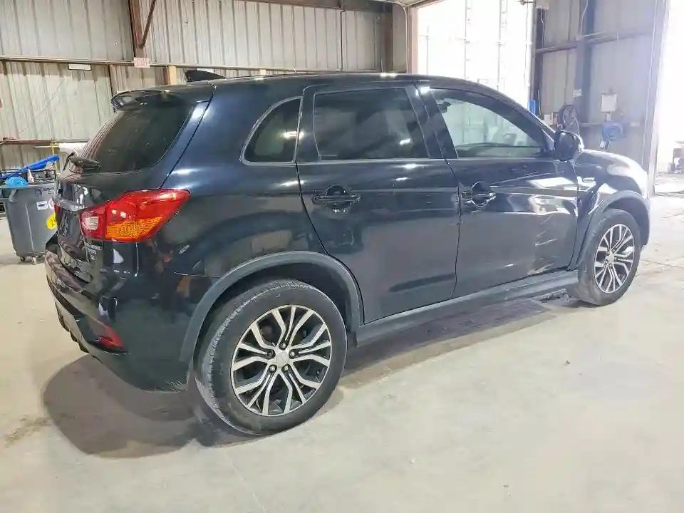 JA4AP3AW7JZ009709 2018 MITSUBISHI OUTLANDER-2