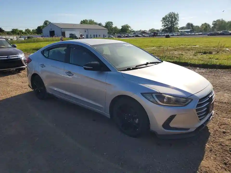 5NPD84LFXJH390806 2018 HYUNDAI ELANTRA-3