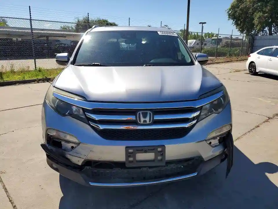 5FNYF6H05HB002008 2017 HONDA PILOT-4