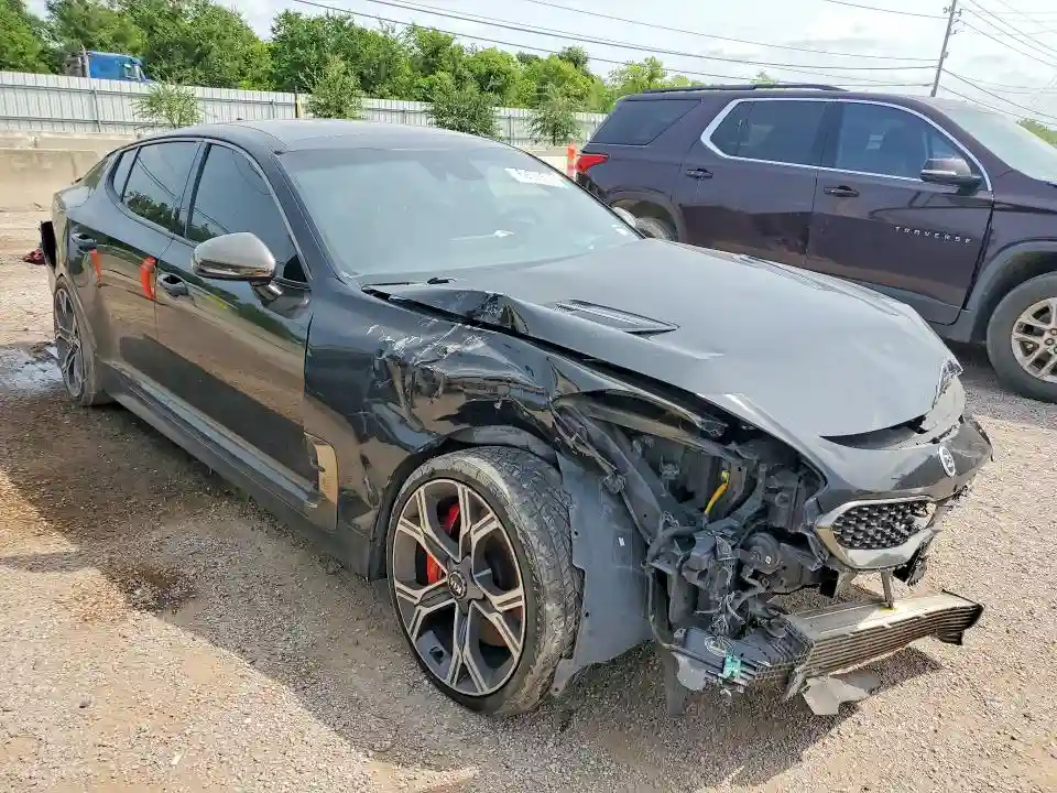 KNAE55LC8J6022186 2018 KIA STINGER-3
