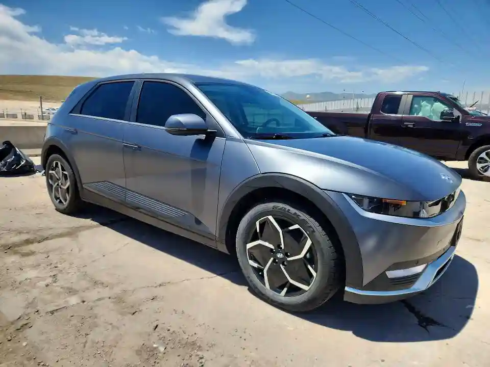 KM8KNDAF2PU188569 2023 HYUNDAI IONIQ-3