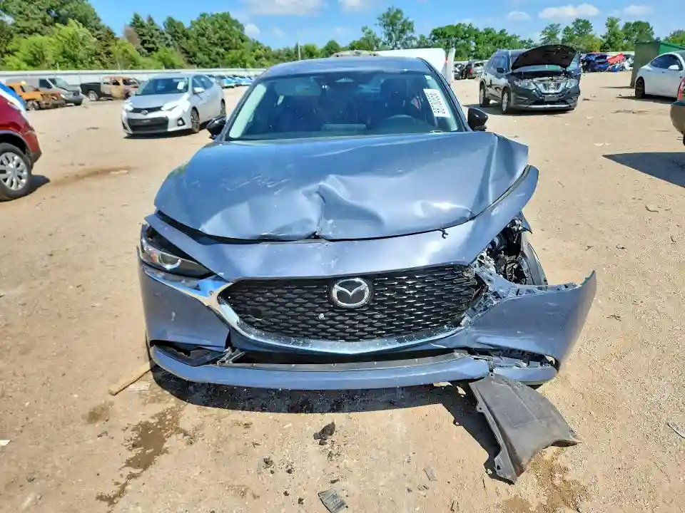 3MZBPBCM3SM475878 2025 MAZDA 3-4