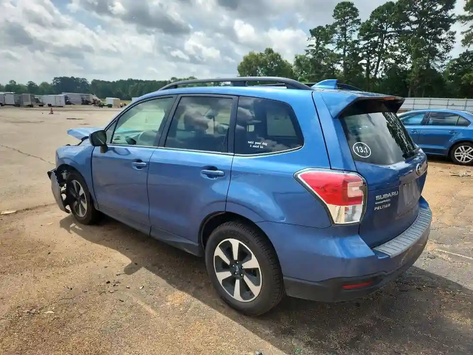 JF2SJAGC7HH564450 2017 SUBARU FORESTER-1