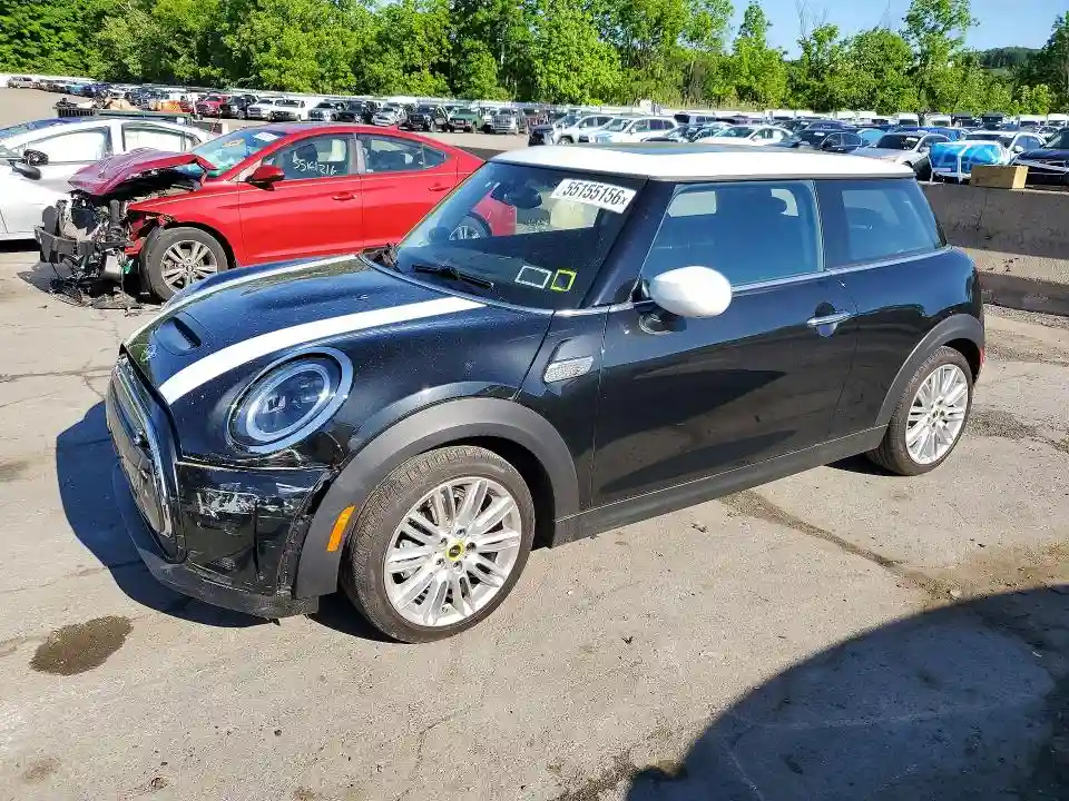 WMW13DJ0XR2U65126 2024 MINI COOPER-0