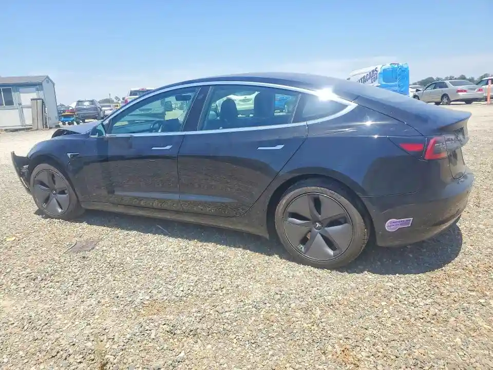 5YJ3E1EA8JF166064 2018 TESLA MODEL 3-1