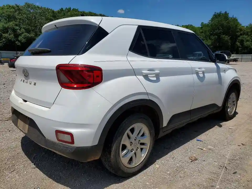 KMHRB8A30NU201644 2022 HYUNDAI VENUE-2