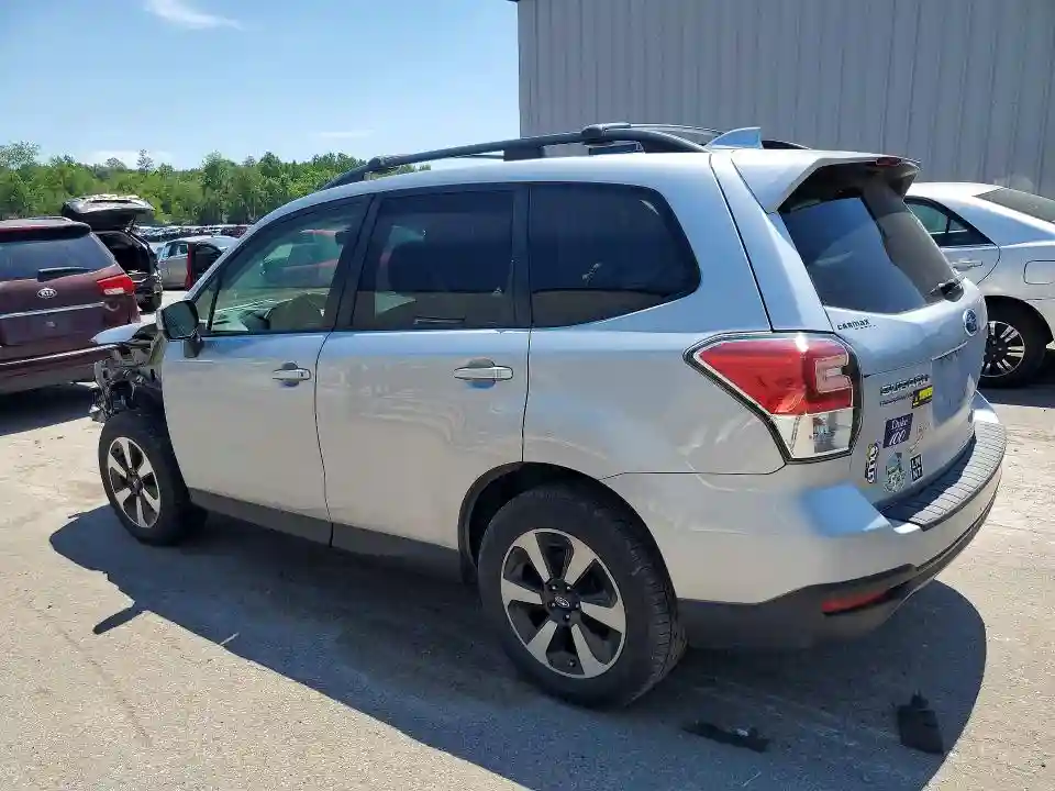 JF2SJAEC0HH578130 2017 SUBARU FORESTER-1