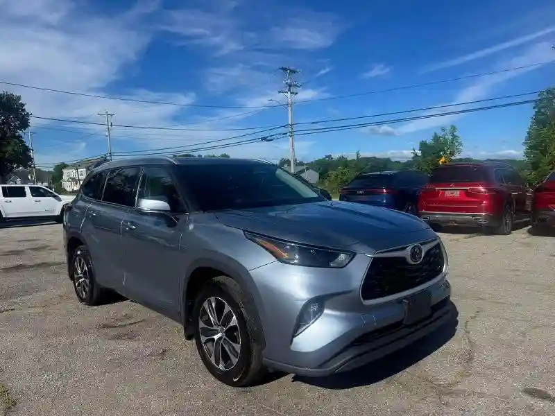 5TDGZRBH6NS174915 2022 TOYOTA HIGHLANDER-0