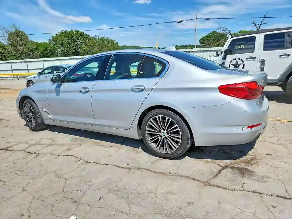 WBAJA7C54JG908880 2018 BMW 5 SERIES-1