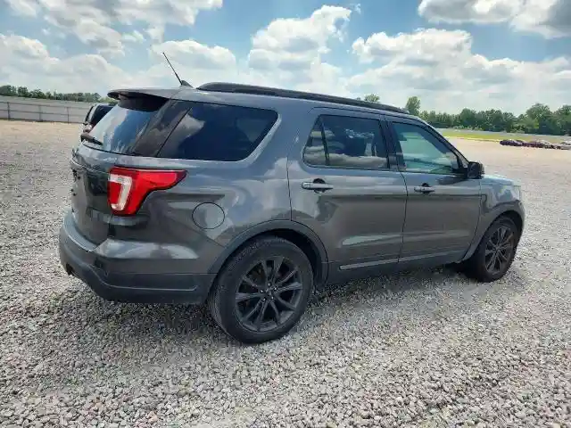 1FM5K7D88JGB15569 2018 FORD EXPLORER-2