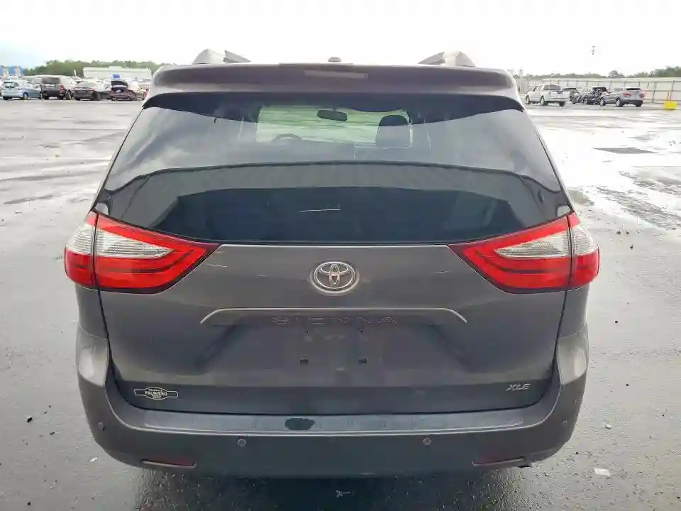 5TDYZ3DC3HS812741 2017 TOYOTA SIENNA-5