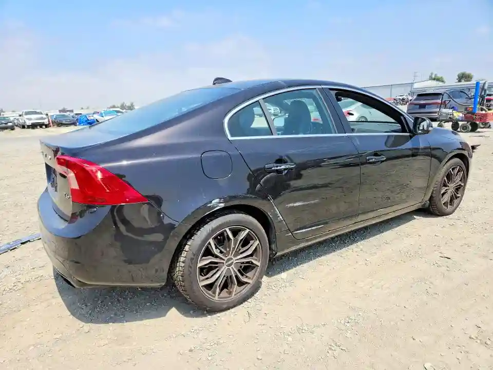 YV149MFM3F1339194 2015 VOLVO S60-2